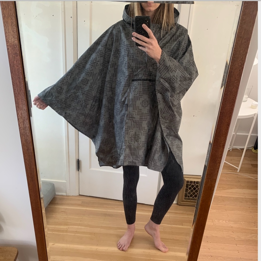 Pendleton Poncho - Nova Cross Gray